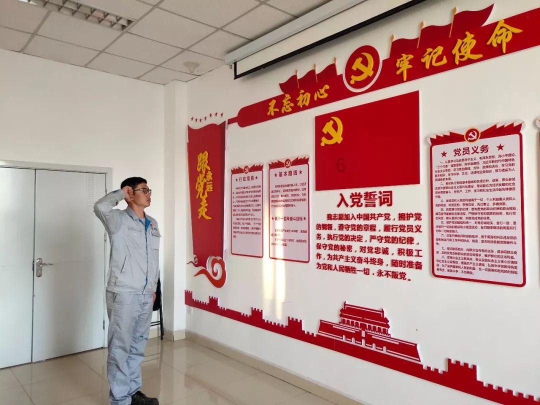 春雨之后，肥嫩的韭菜叶子在疯长，吃韭菜对健康有什么好处？游戏画面