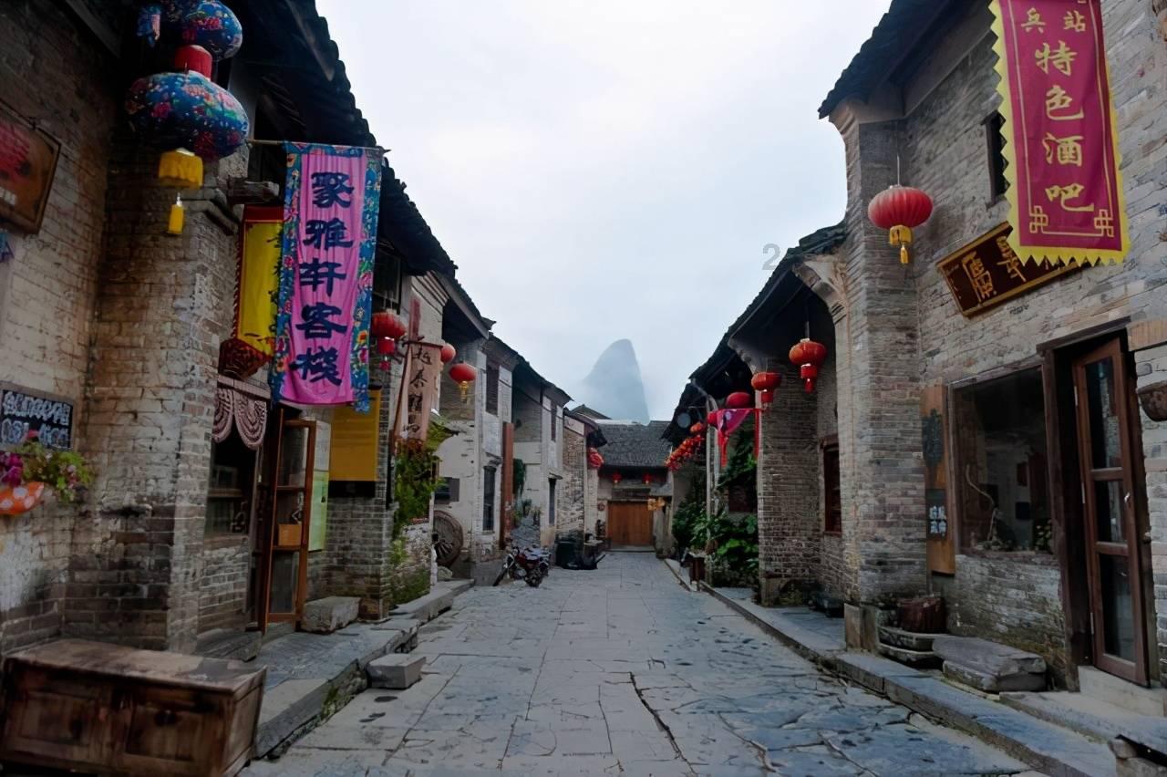 家长该如何帮孩子选择学校呢?择校对孩子的影响有多大呢?-高效解答你的疑问,一站式问答平台